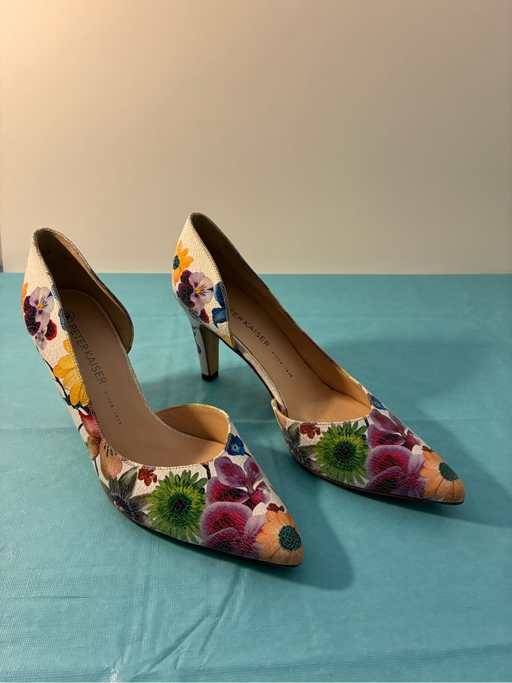 Peter Kaiser Sylvia Floral Leather Women’s Pumps Sz 9.